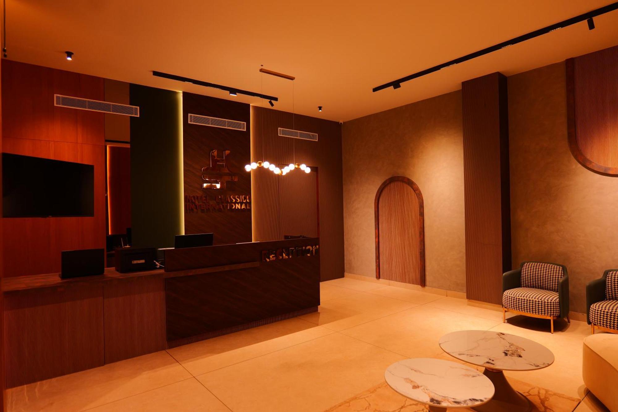 Hotel Classico International Kannangad ภายนอก รูปภาพ