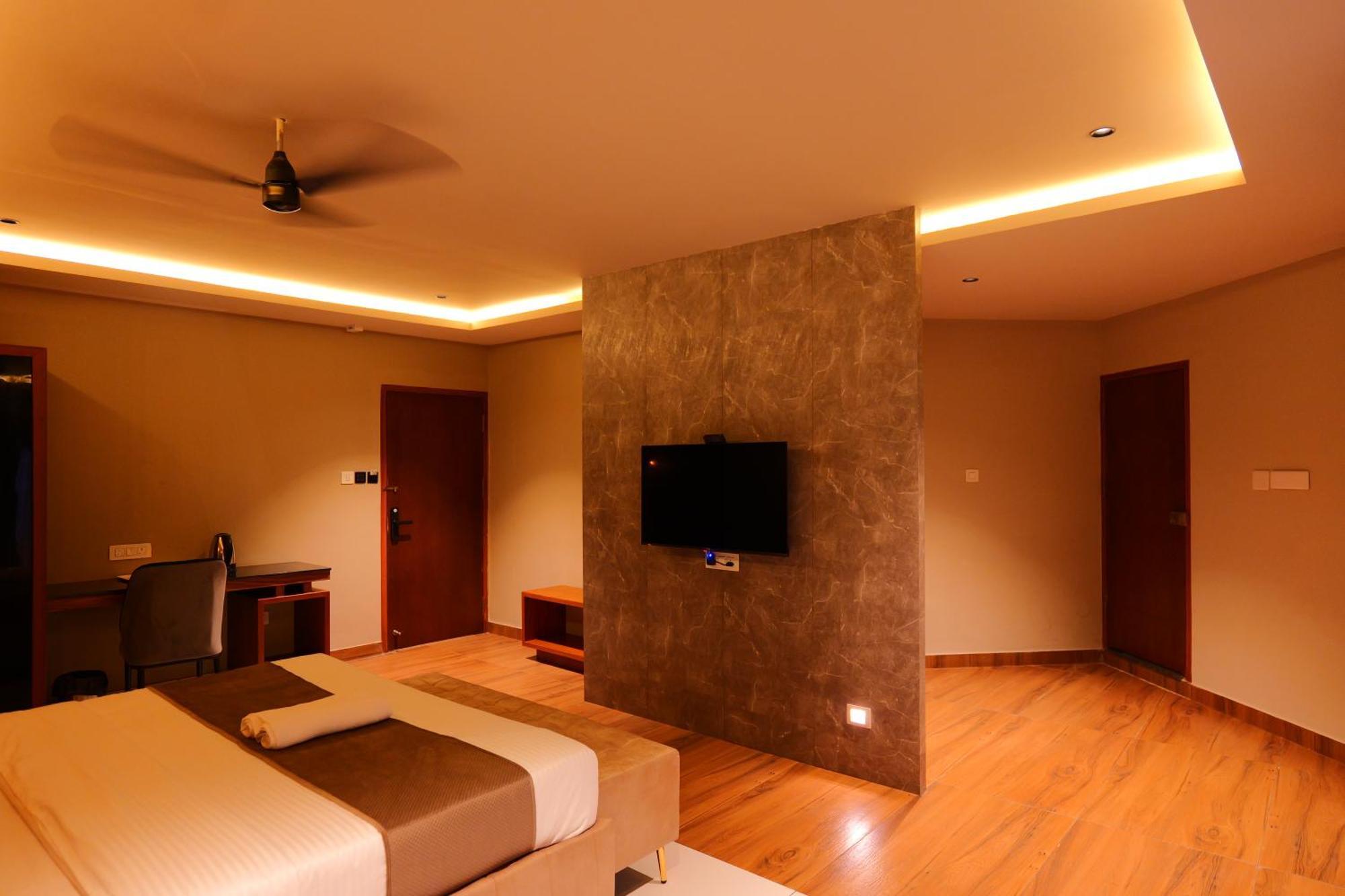 Hotel Classico International Kannangad ภายนอก รูปภาพ