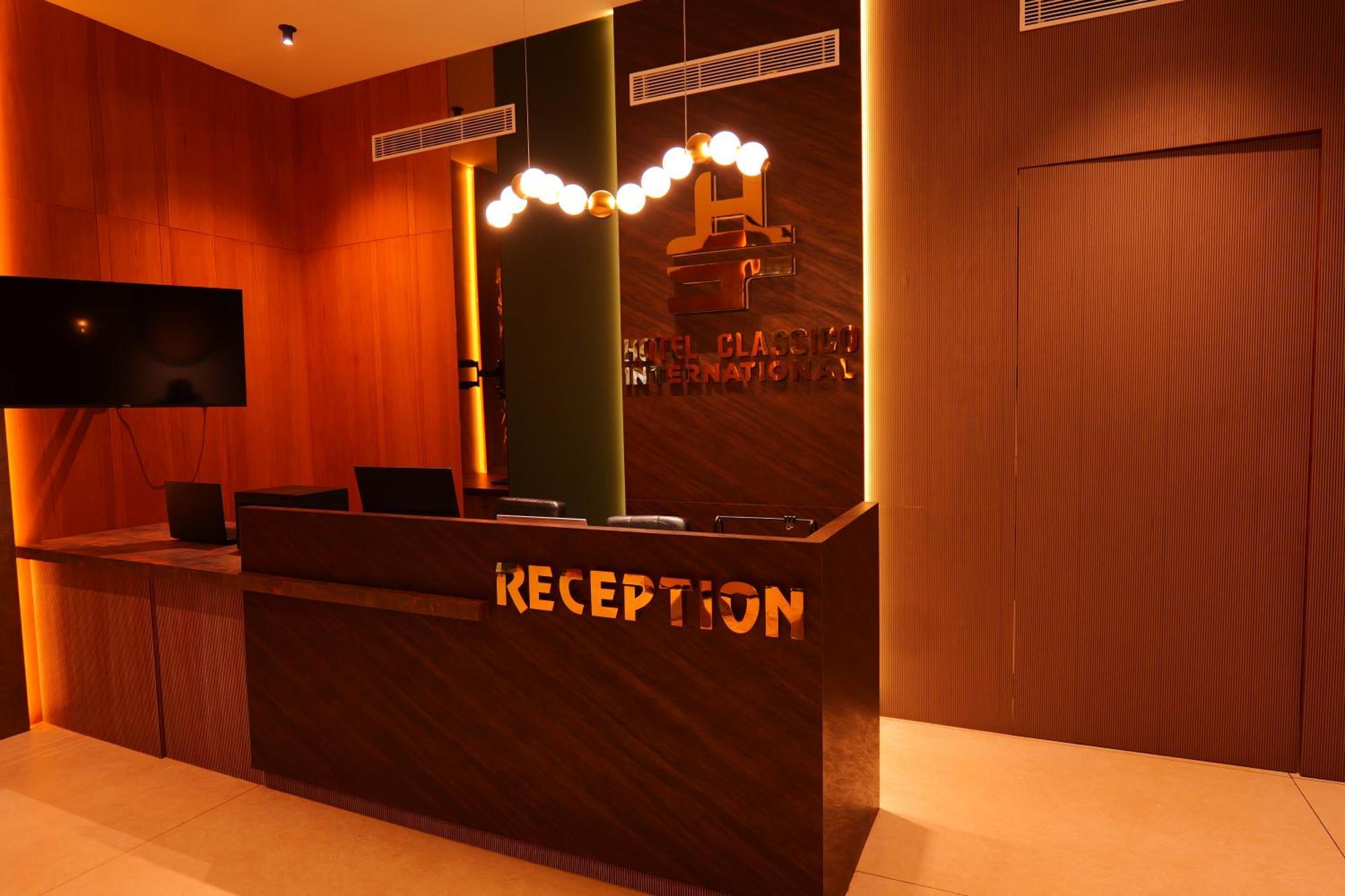 Hotel Classico International Kannangad ภายนอก รูปภาพ