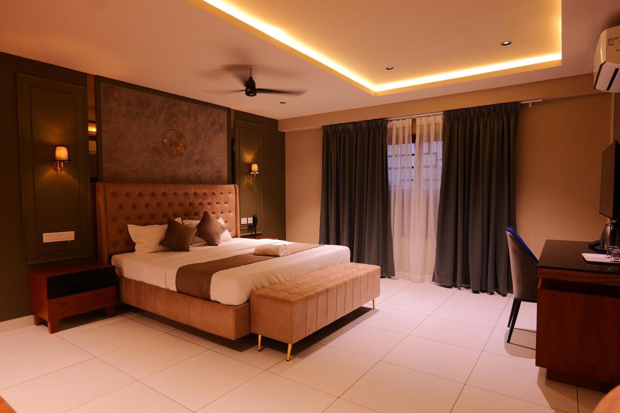 Hotel Classico International Kannangad ภายนอก รูปภาพ